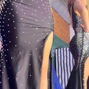 Elegant Black Evening Gown Jonathan kayne 2